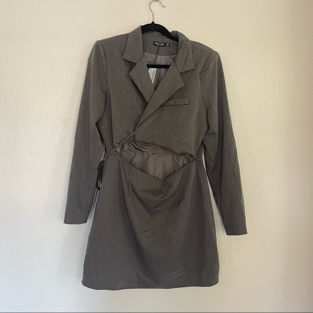 New Nasty Gal Strappy Waist Detail Cut Out Blazer Dress Size 10 Charcoal - Picture 2 of 13
